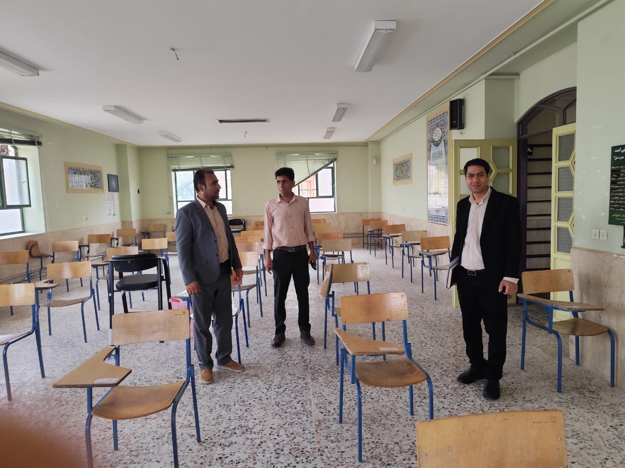 تعامل و تبادل تجربیات آموزشی؛ بازدید تیم بازرسی مدیریت آموزش و پرورش شهرستان فراشبند از آموزش و پرورش کوار