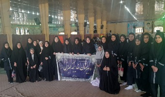 حضور دانش آموزان کواری در نماز جمعه