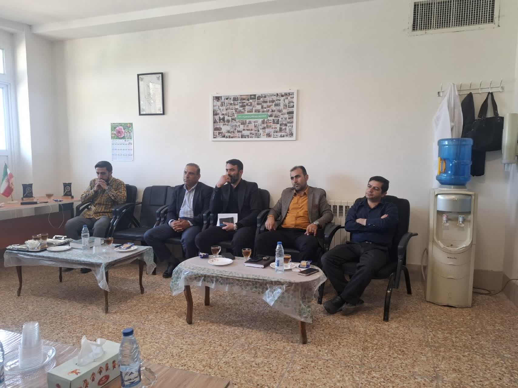 برگزاری جلسه پژوهش سرای حافظ کوار