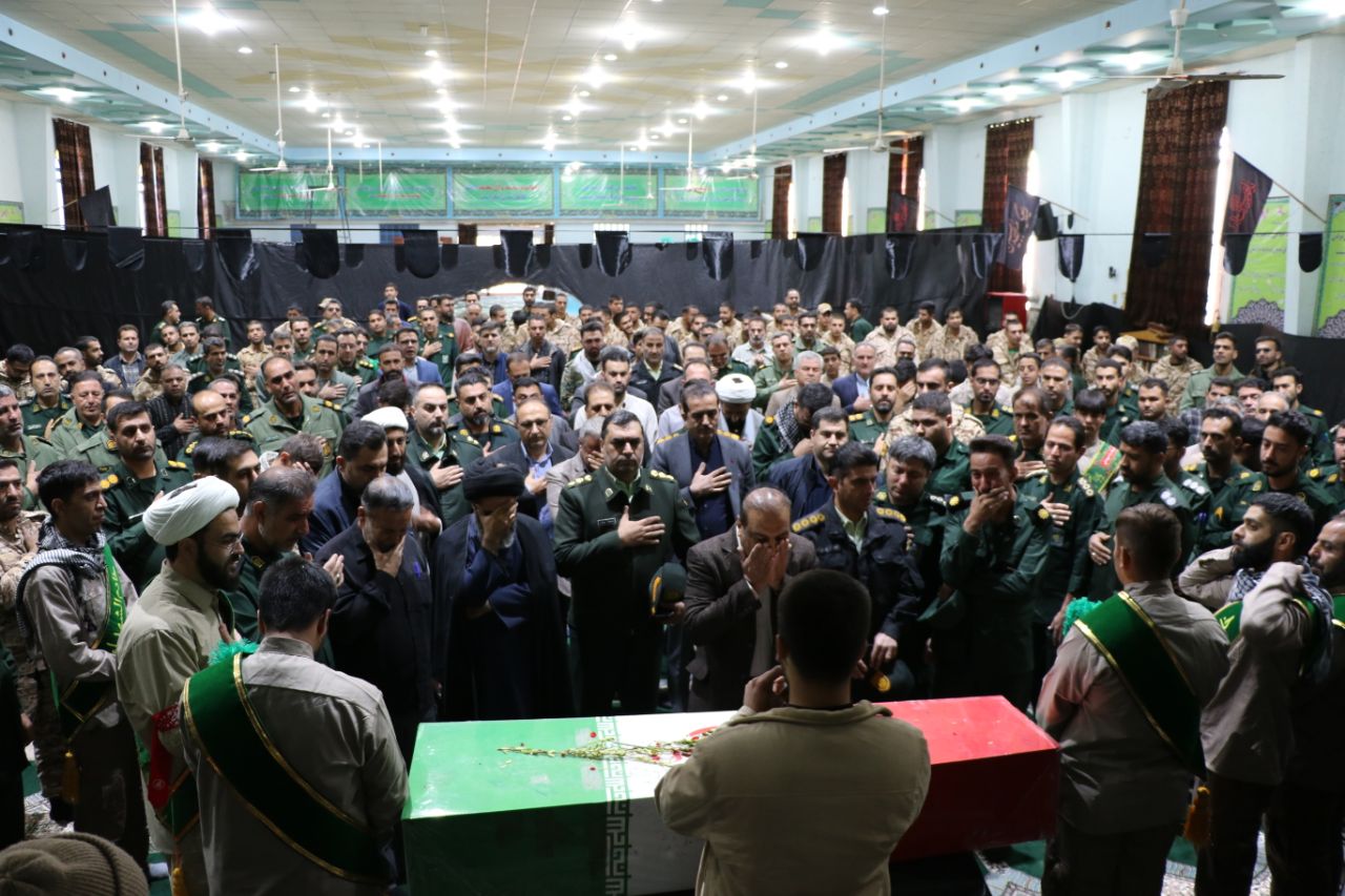 مراسم تشییع پیکر پاک شهید گمنام دفاع مقدس در کوار