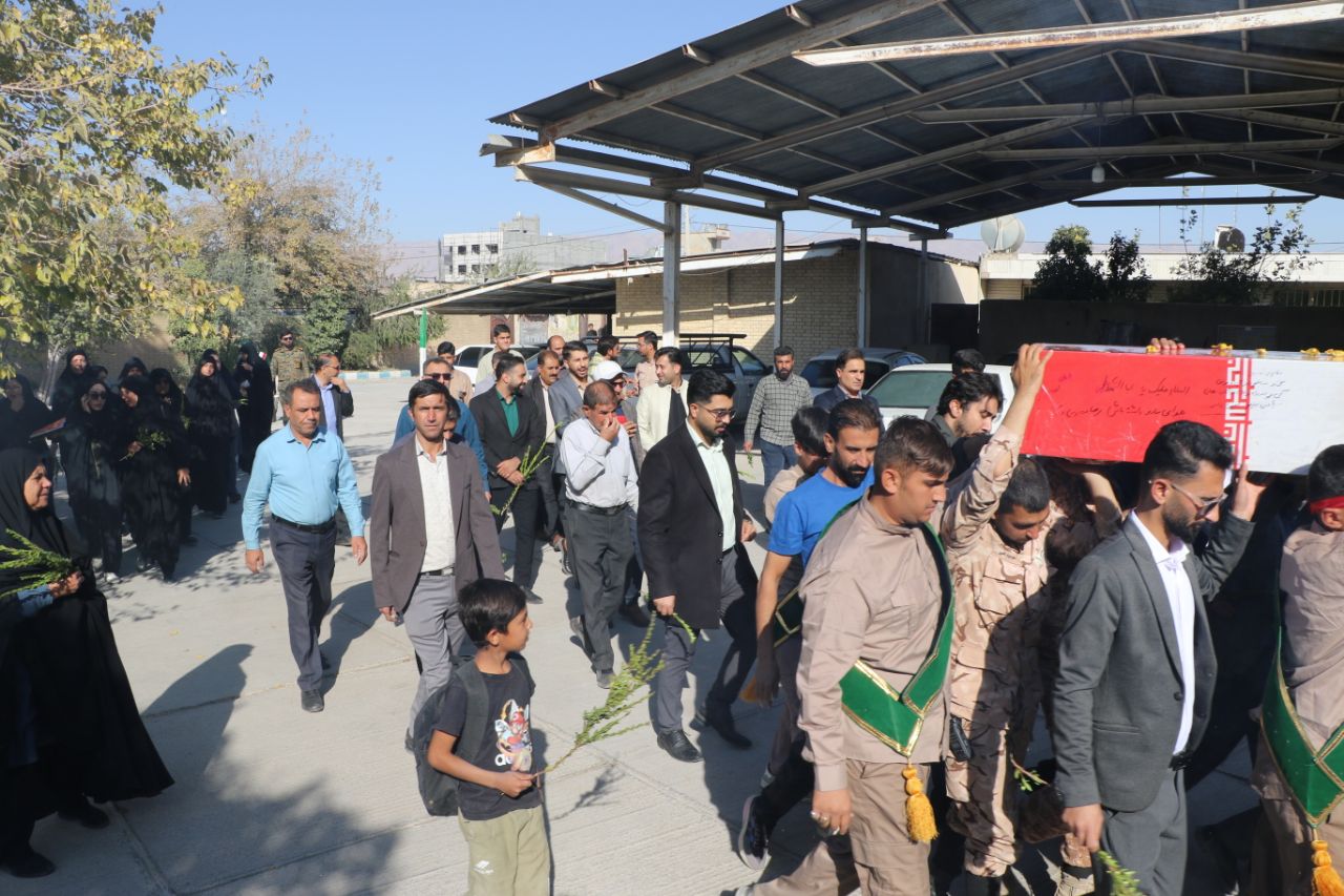 لحظات معنوی بدرقه شهید گمنام در آموزش و پرورش کوار رقم خورد