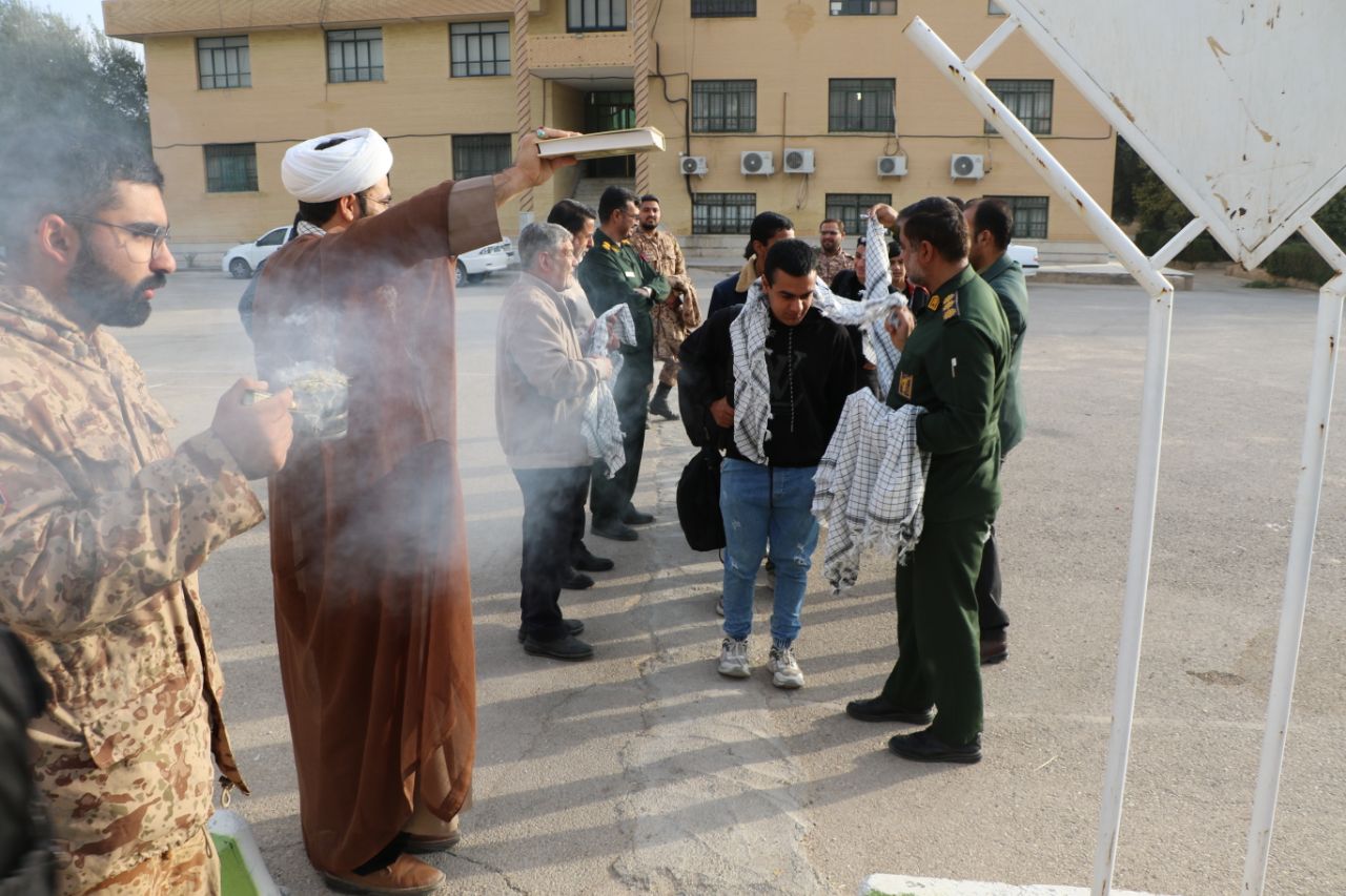 اعزام ۴۰ دانش آموز بسیجی به مناطق عملیاتی 