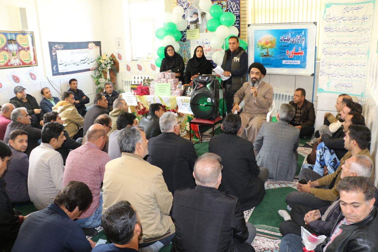 جلسه انجمن اولیا و مربیان مدرسه شهید نعمتی