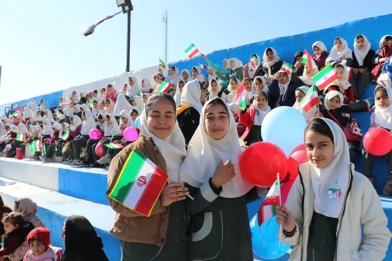 به منظور ارتقای سلامت جسم و روان دانش‌آموزان و شناسایی استعدادهای ورزشی صورت گرفت.