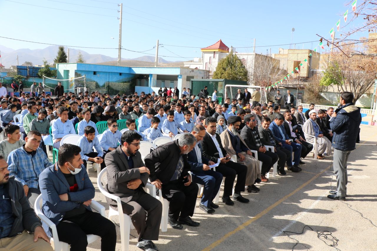 برگزاری مسابقات قرآن، عترت و نماز پسران متوسطه اول و دوم به روایت تصویر