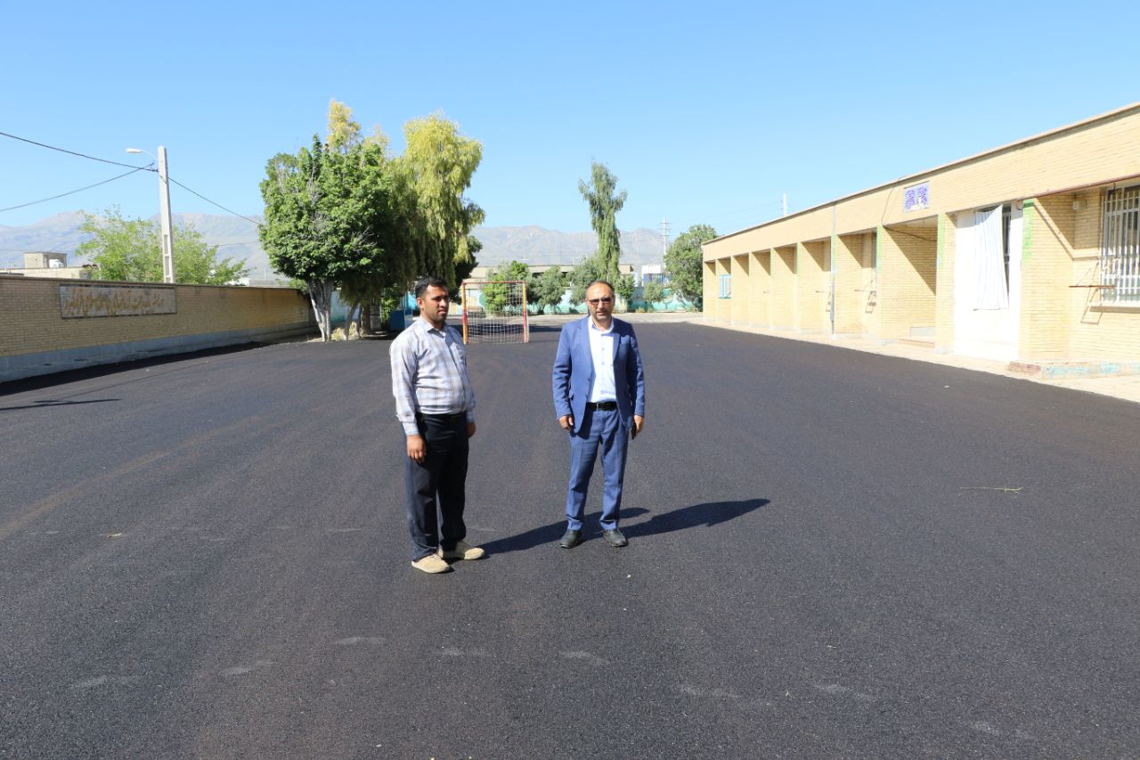 بازدید میدانی مدیر آموزش و پرورش از مدارس شهرمظفری؛ قدردانی از مدیریت شهری در راستای بهسازی فضاهای آموزشی