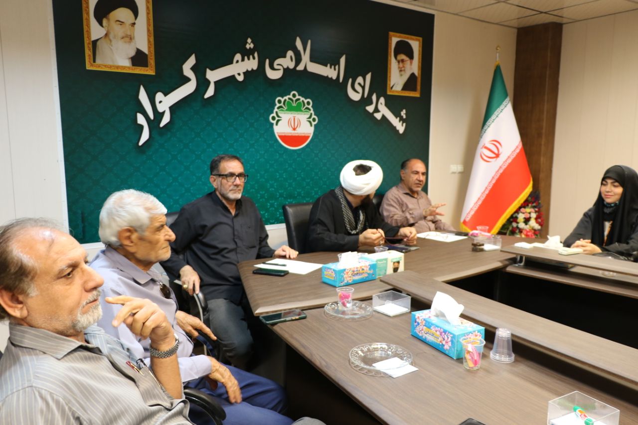 تقویت جریان فرهنگ و هنر شهرستان کوار با راه‌اندازی ۱۰ انجمن تخصصی/ تاکید بر معرفی ظرفیت‌های بومی در جشنواره انگور