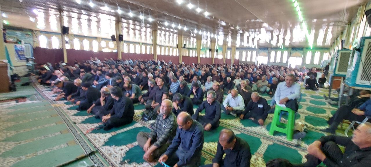 امام جمعه کوار: هوشیاری ملت مانع تکرار خطای محاسباتی می‌شود