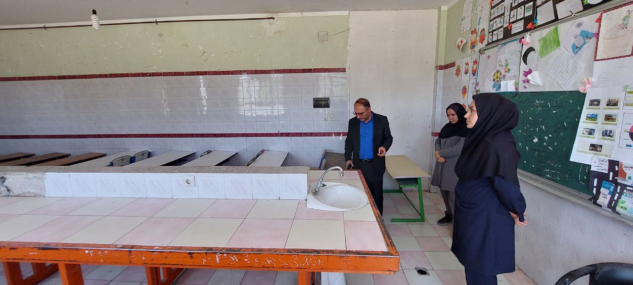 بررسی میدانی مراحل پروژه مهر در مدارس باغان توسط مسئولان آموزش و پرورش کوار