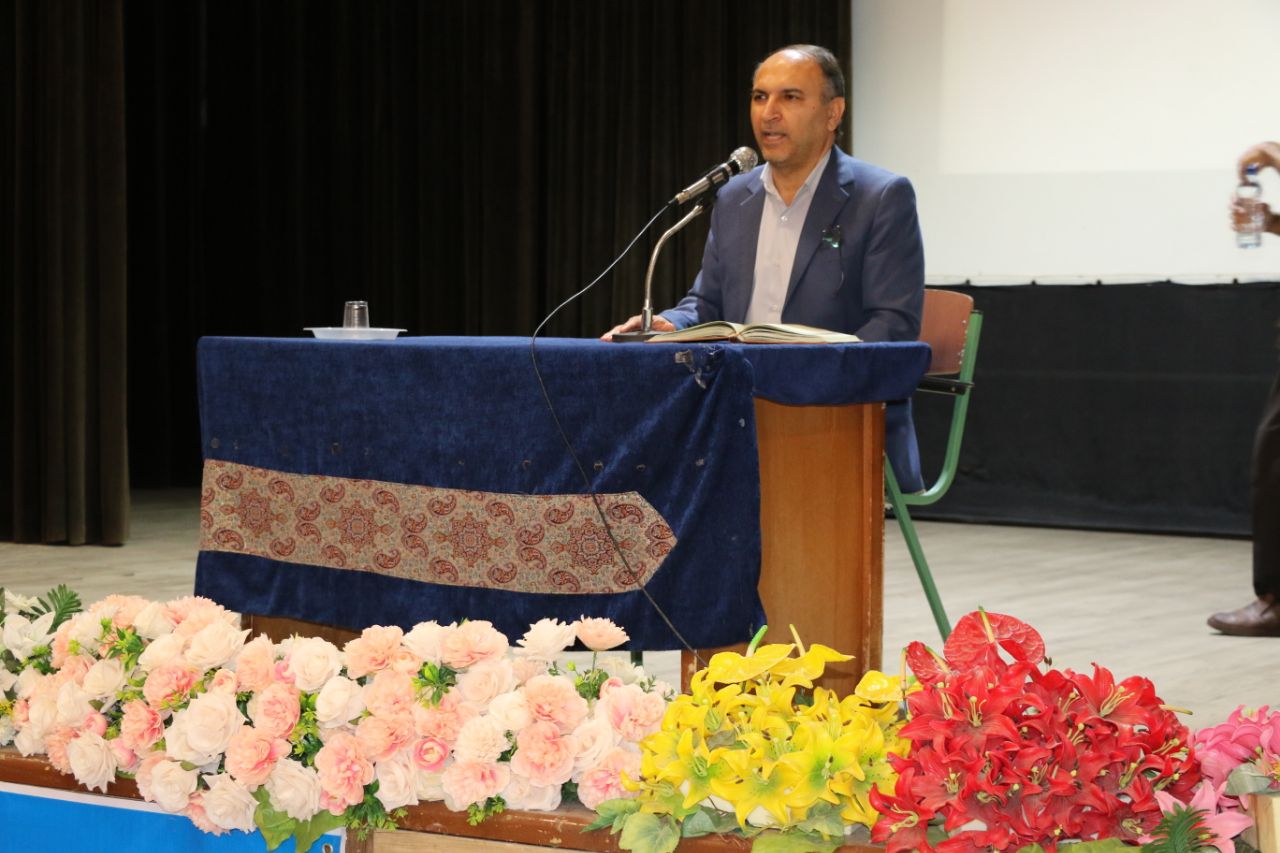 جلسه مدیران سه مقطع شهرستان کوار؛ تاکید مدیر آموزش و پرورش بر نقش مدیریتی و تربیتی در سال تحصیلی جدید