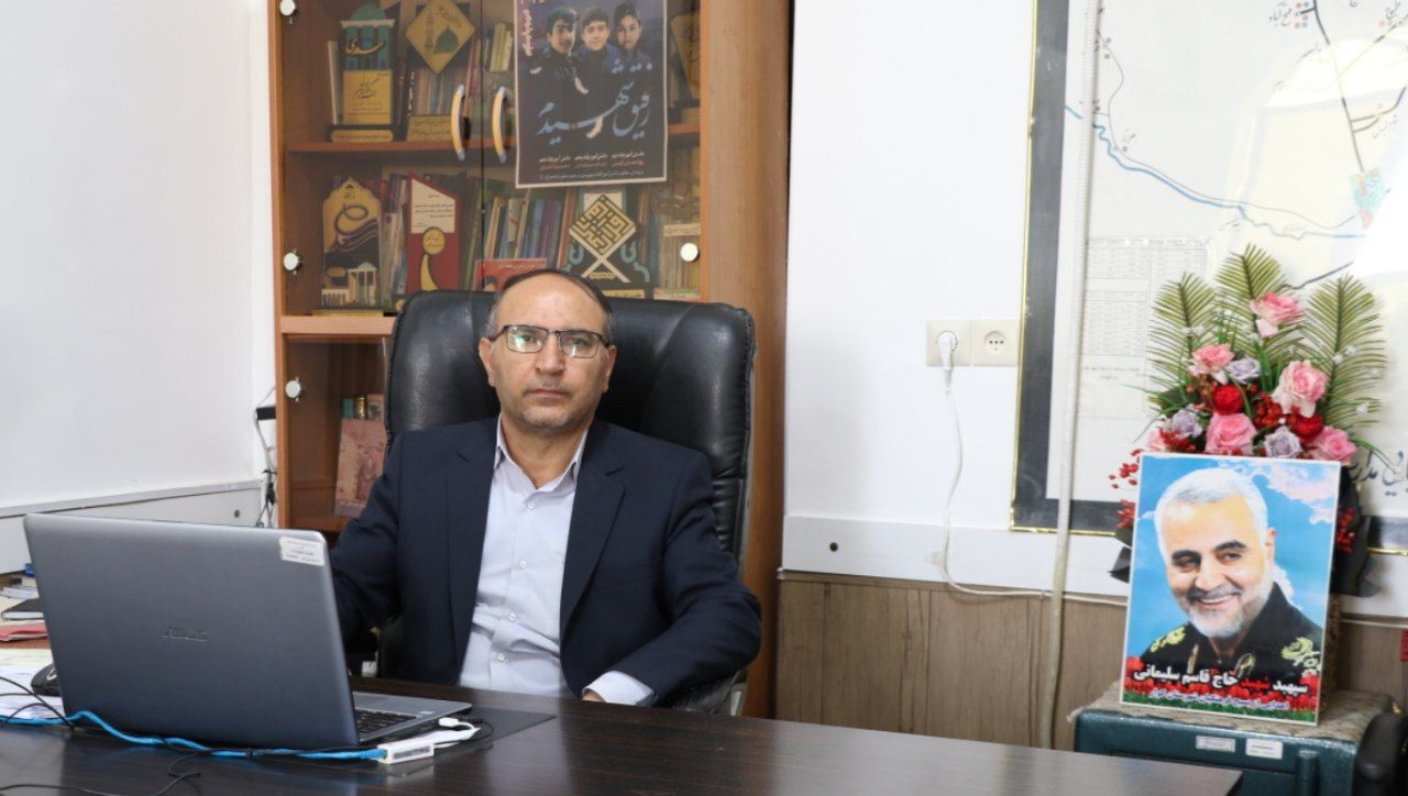 مدیر آموزش و پرورش کوار در پیام تبریک هفته پیوند اولیا و مربیان گفت: «انجمن اولیا و مربیان»، مظهر همدلی، تعامل و همکاری در امر خطیر آموزش و پرورش نونهالان میهن اسلامی است.