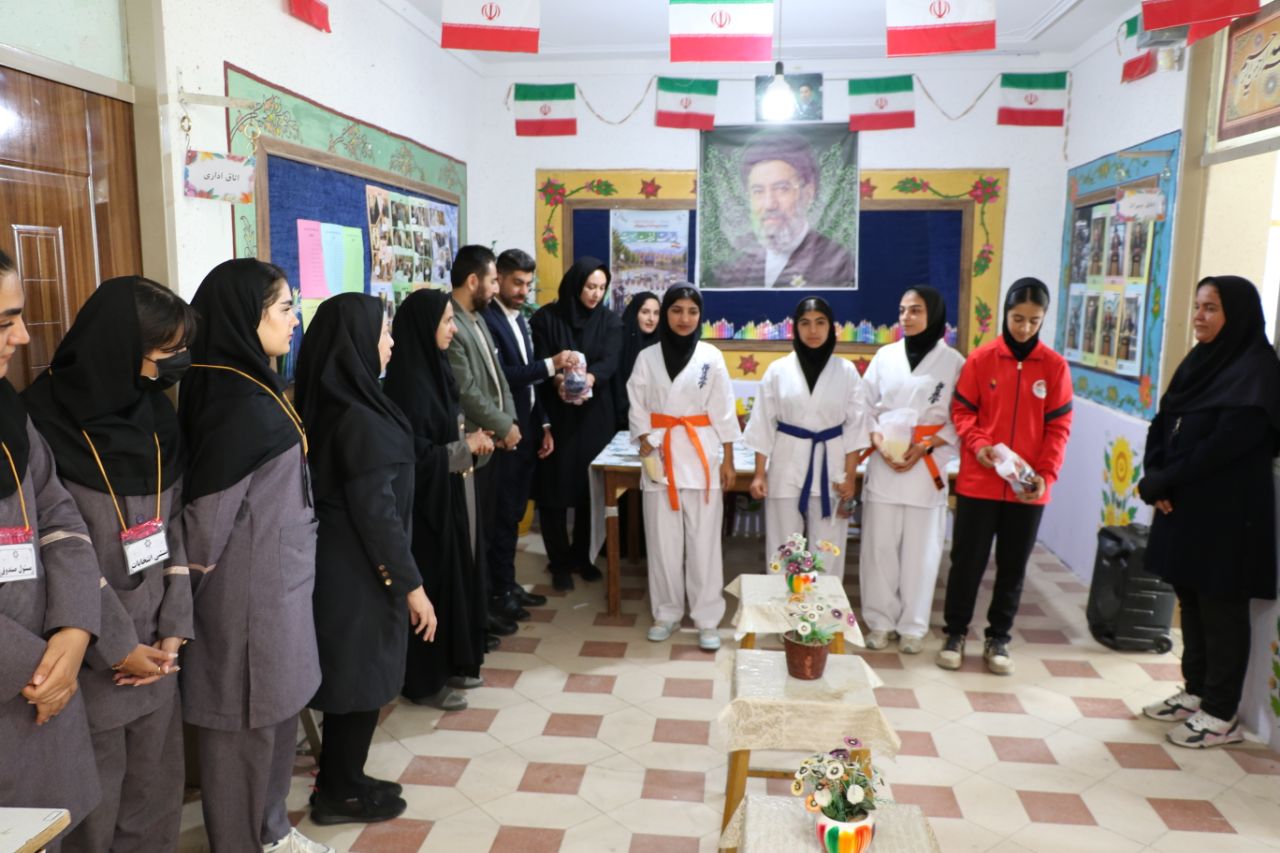 افتتاح نخستین انجمن ورزشی دانش‌آموزی در هنرستان کارودانش کوار؛ گامی مؤثر در جهت نشاط و استعدادیابی کوار
