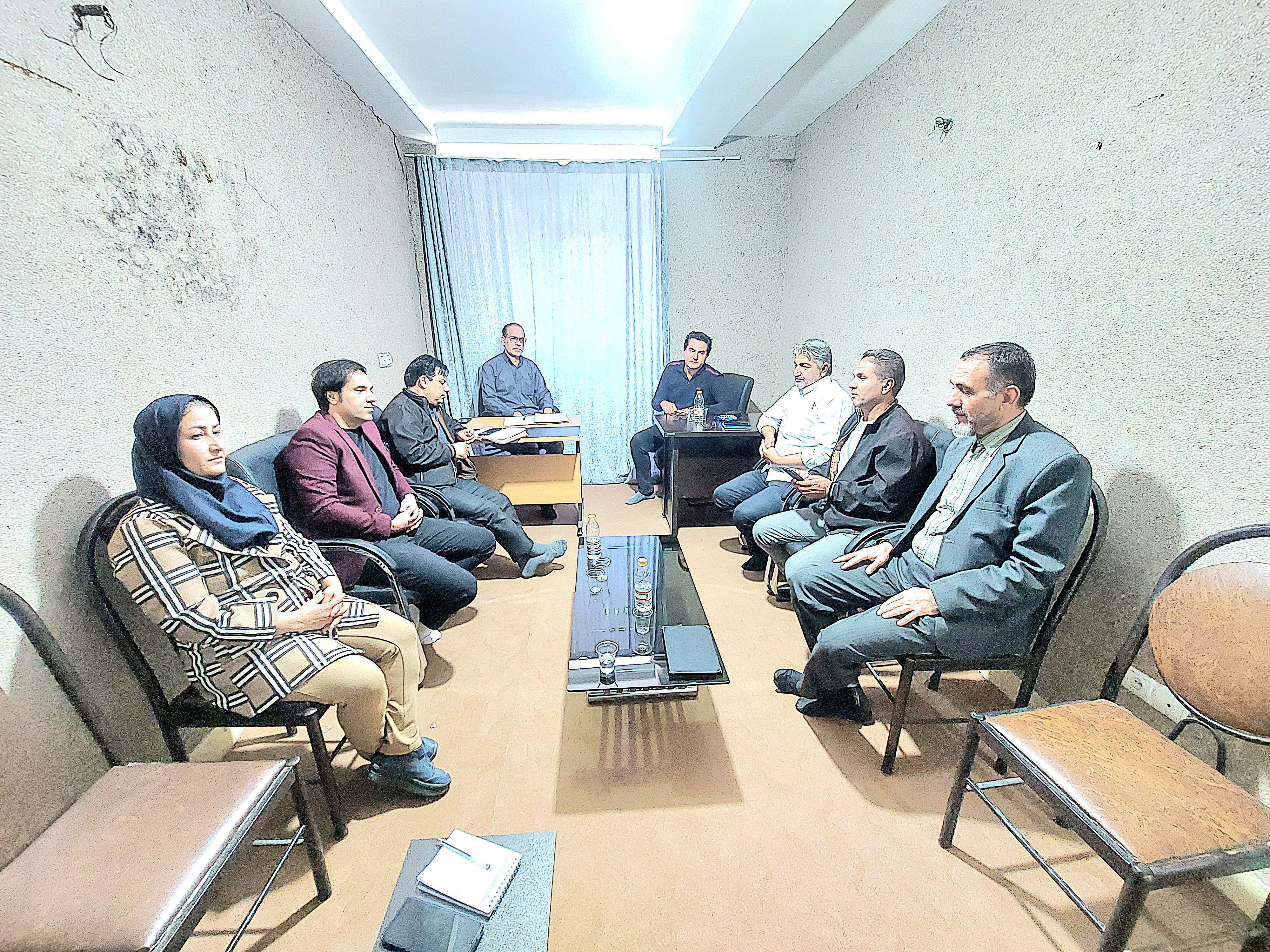 دومین جلسه هم اندیشی انجمن های فرهنگی و هنری در شهرستان کوار