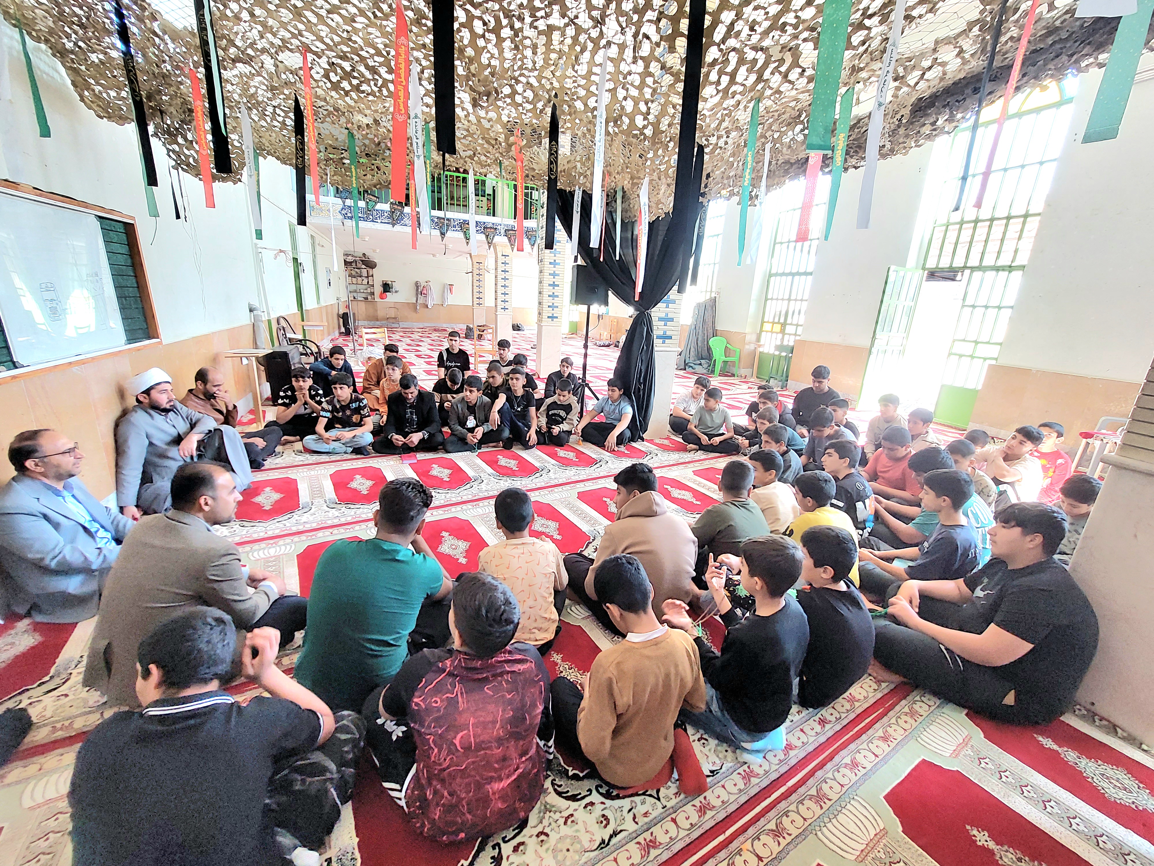 دانش آموزان معتکف روستای باغان