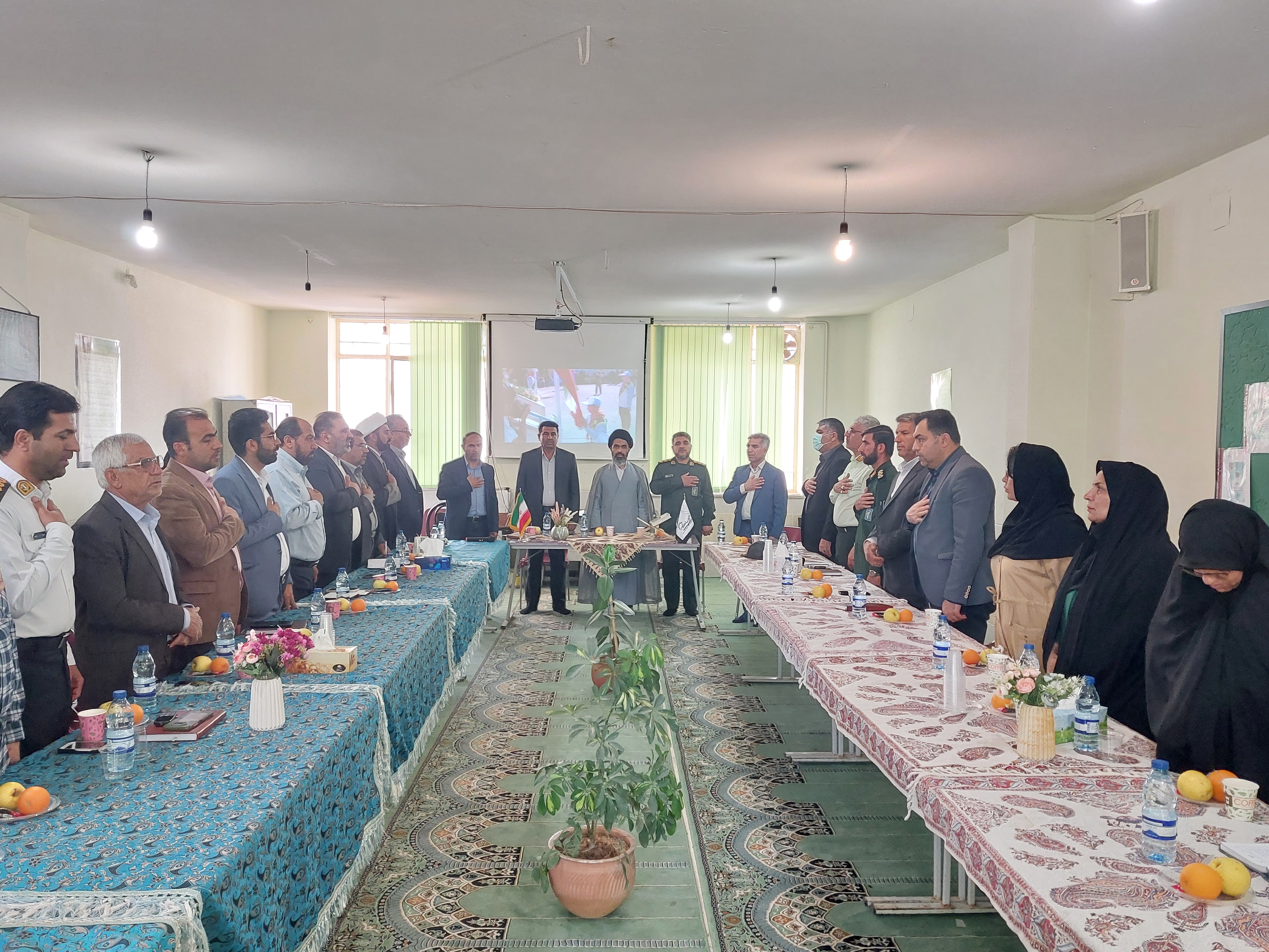 در اولین جلسه شورای آموزش و پرورش شهرستان( سال۱۴۰۴ ) مطرح شد